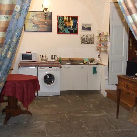 Affittacamere La Stufa Rossa 3*